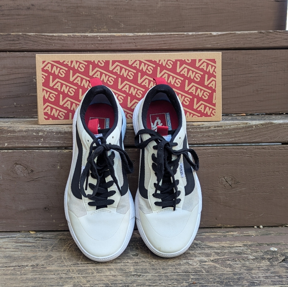 Vans UltraRange EXO Sneaker Bone White/Black